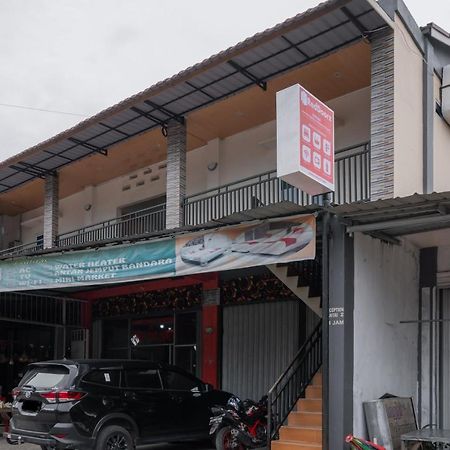 Готель Reddoorz Syariah Near Minangkabau International Aiport Паданг Екстер'єр фото
